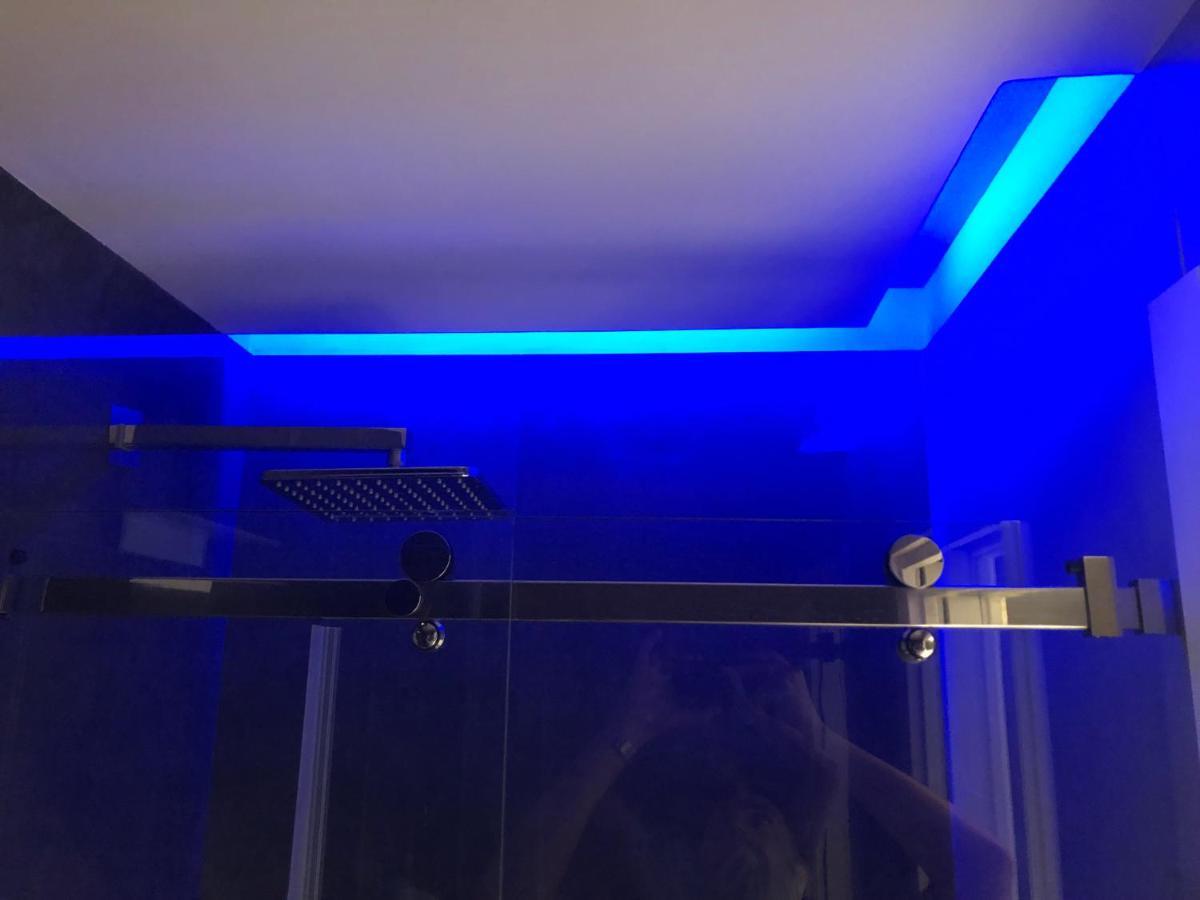 Porta Del Golfo Apartments & Suites カステッランマーレ・デル・ゴルフォ エクステリア 写真