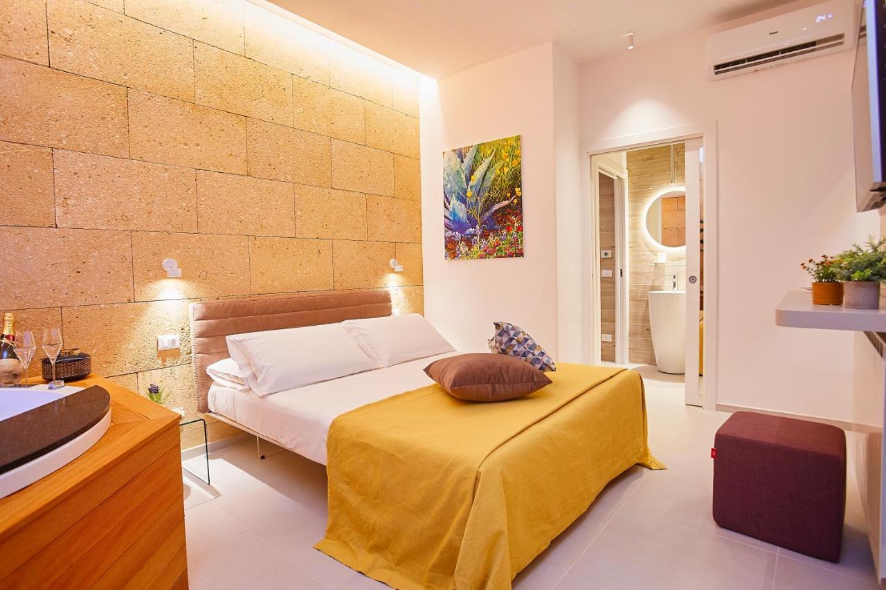 Porta Del Golfo Apartments & Suites カステッランマーレ・デル・ゴルフォ エクステリア 写真
