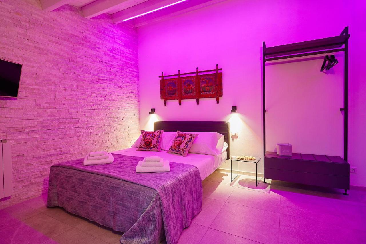 Porta Del Golfo Apartments & Suites カステッランマーレ・デル・ゴルフォ エクステリア 写真